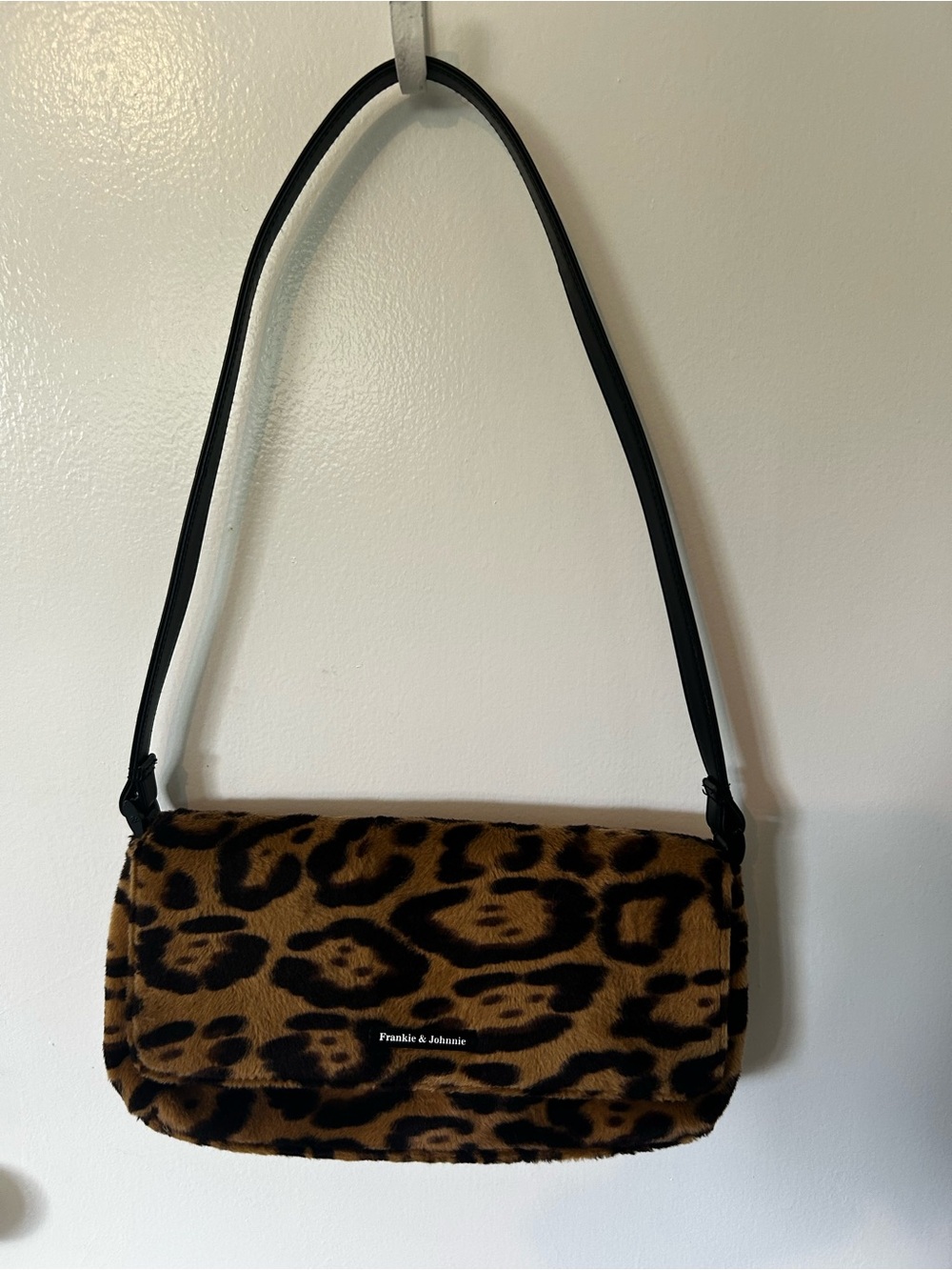 Frankie and Johhnnie Leopard Print Shoulder Bag 90’s style Baguette Bag